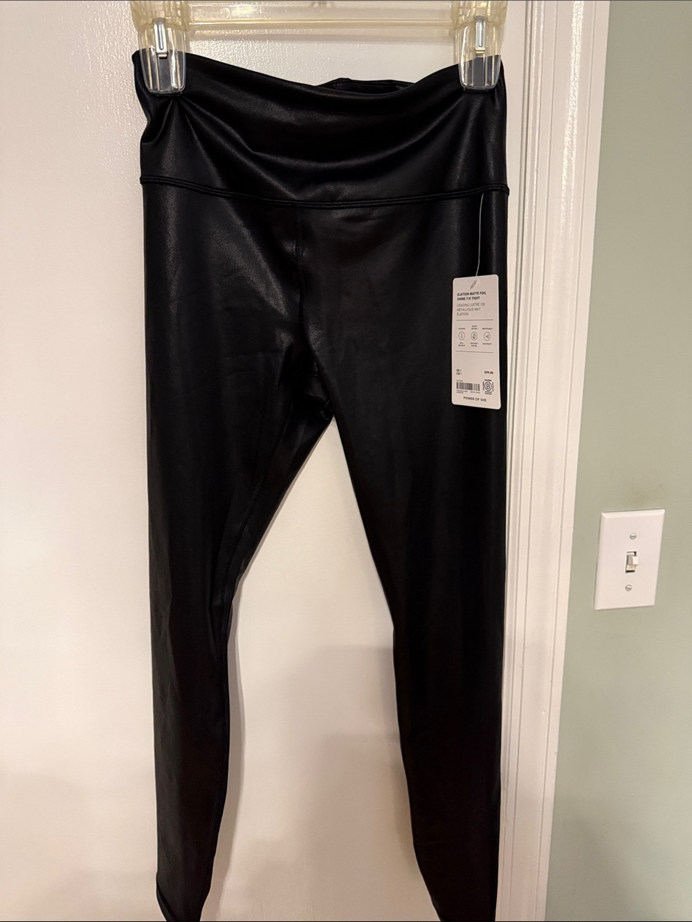 Athleta Elation Matte Foil Shine 7/8 Tight Leggings